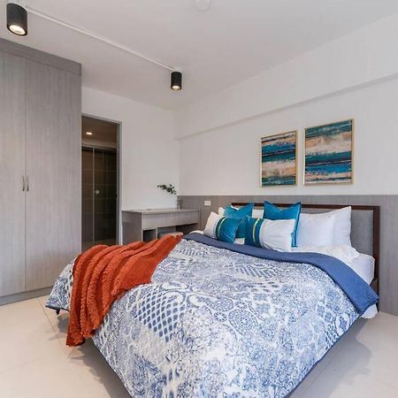 Airport Express Hostel E-527, 2 Minutes To Airport,Fast Wifi, Free Netflix Đảo Mactan Ngoại thất bức ảnh
