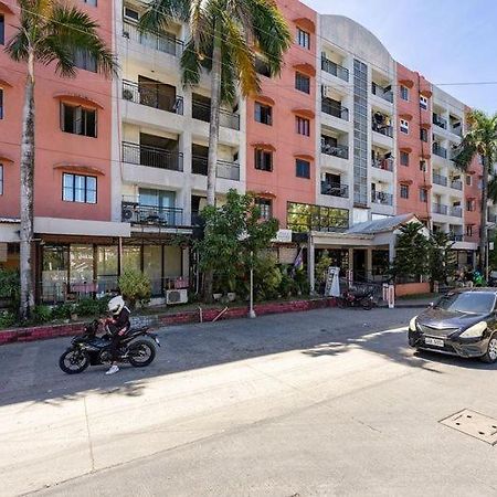 Airport Express Hostel E-527, 2 Minutes To Airport,Fast Wifi, Free Netflix Đảo Mactan Ngoại thất bức ảnh